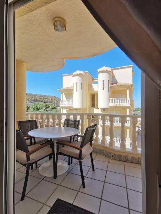 2bed Flat With Big Lounge&pool!5min Walk To Beach! Apartment El Moncayo
